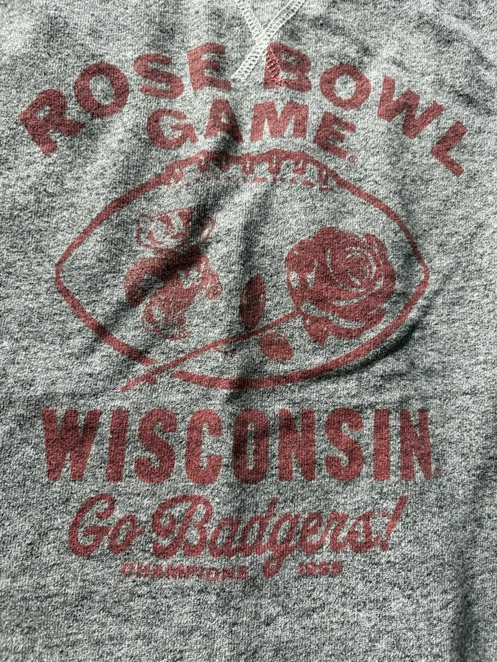 Wisconsin Badgers Rose Bowl Grey Sweatshirt Crew Neck Size Large